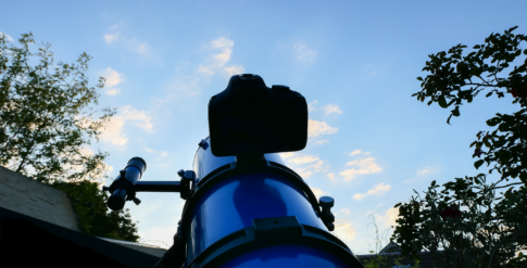 observação-espaço-astronomia–banco-de-imagens